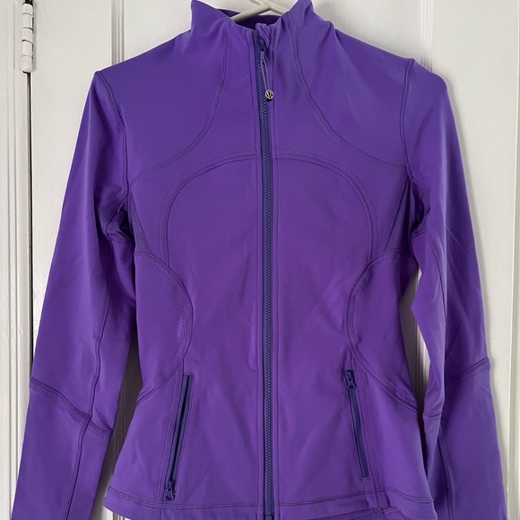 Define Jacket Nulu - Picture 1 of 2